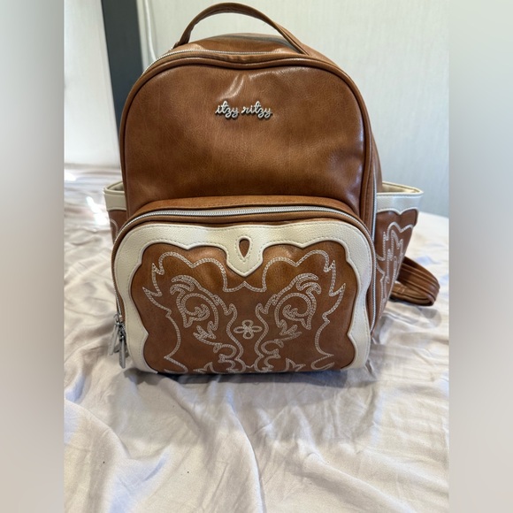Itzy Ritzy Nash Mini Diaper Bag - Picture 10 of 11